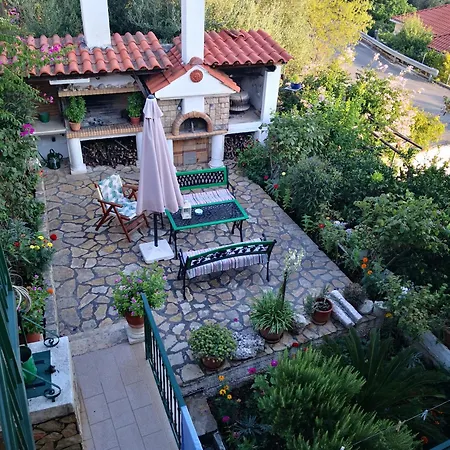 Dimitra's Cozy