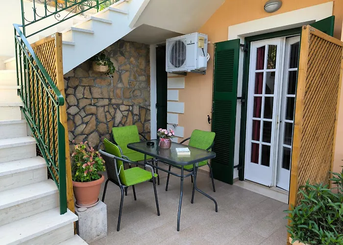 Dimitra's Cozy * Dilinata