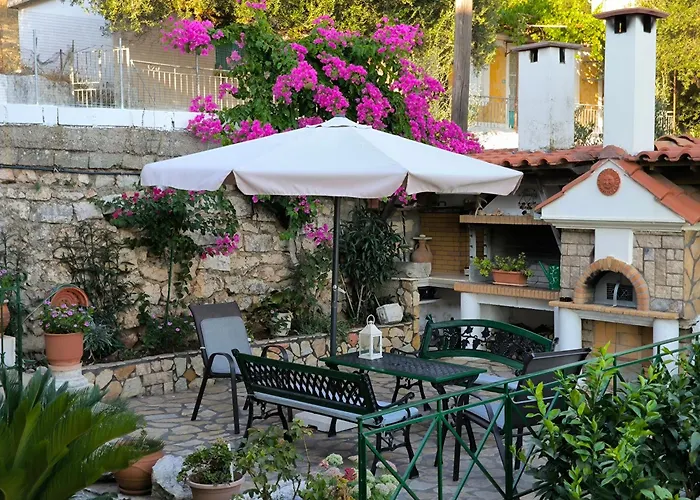 Dimitra's Cozy Dilináta